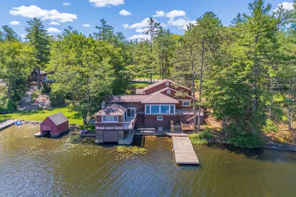 1062 Pine Lake RD, Gravenhurst, ON P1P 1R2