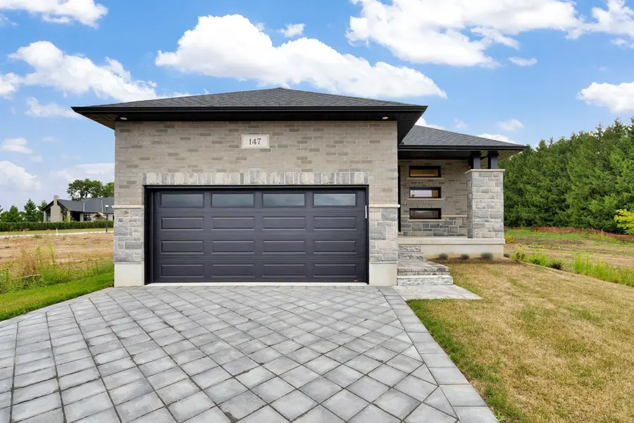 147 SHIRLEY ST, Thames Centre, ON N0M 2P0