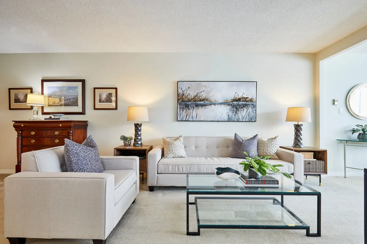 10 Guildwood Pkwy #226, Toronto E08, ON M1E 5B5