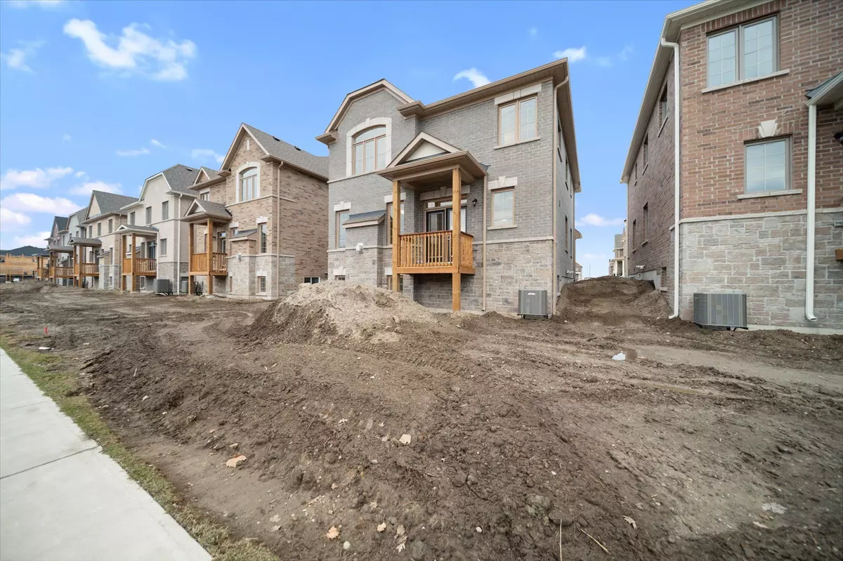 New Tecumseth, ON L0G 1A0,15 Tamblyn TRL