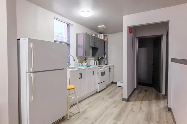 401 Burrows AVE, Winnipeg, MB R2W 1Z9