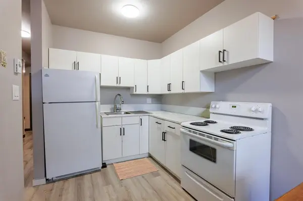 401 Burrows AVE, Winnipeg, MB R2W 1Z9