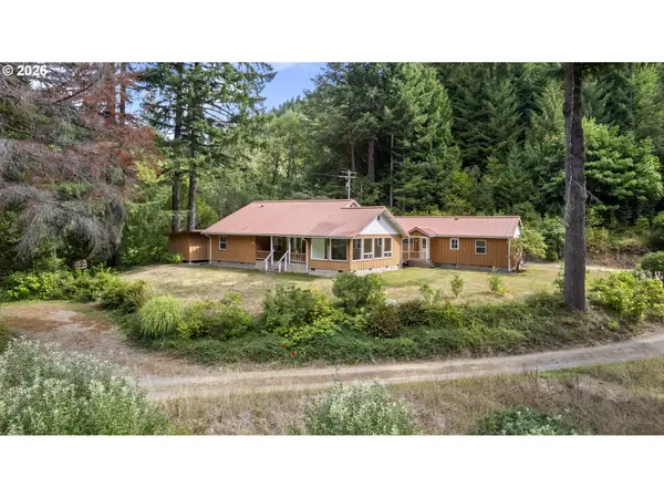 67085 MARLOW CREEK RD, Coos Bay, OR 97420