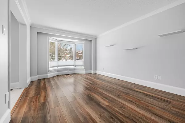 Aurora, ON L4G 5N7,22 Willis DR