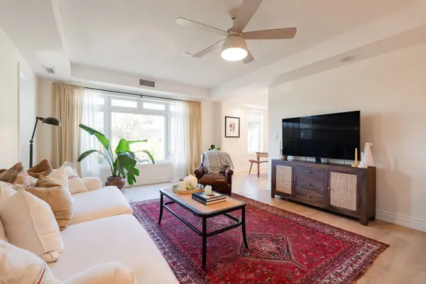 149 Church ST #216, King, ON L0G 1T0