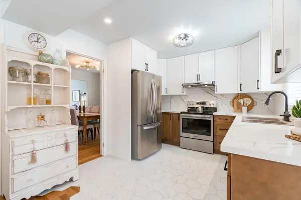 Barrie, ON L4N 0J7,43 Dunnett DR