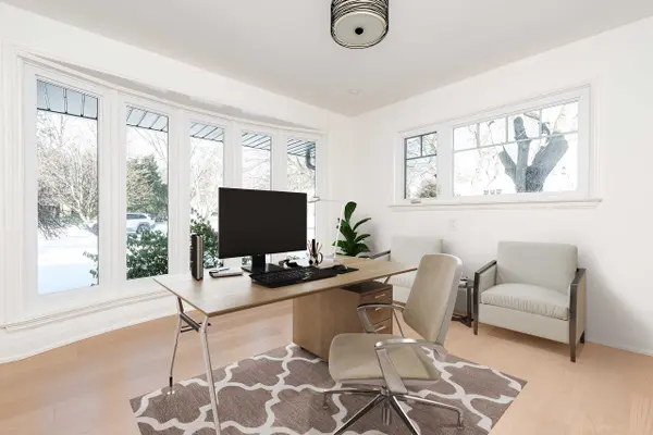 134 Abbey CT, Oakville, ON L6J 4L1