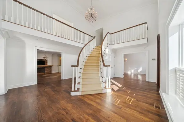 1701 Birchwood DR, Mississauga, ON L5J 1T7