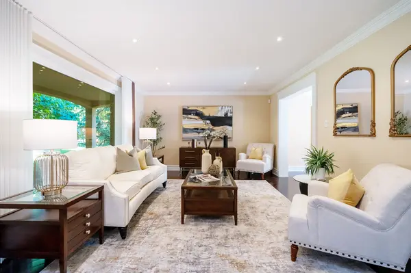 3278 Credit Heights DR, Mississauga, ON L5C 2L7