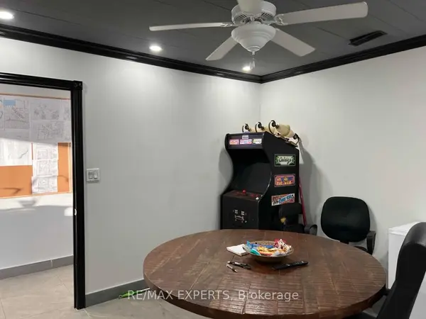 1 Delta Park BLVD #2, Brampton, ON L6T 5G1