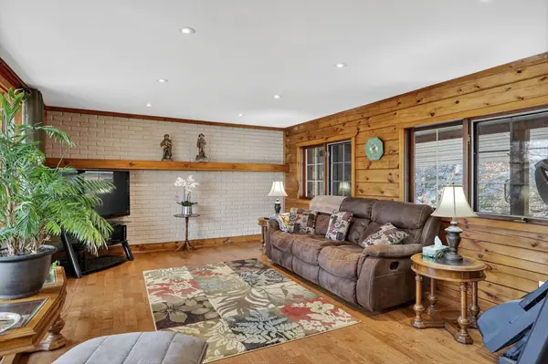 Bancroft, ON K0L 2L0,82 Bay Lake RD