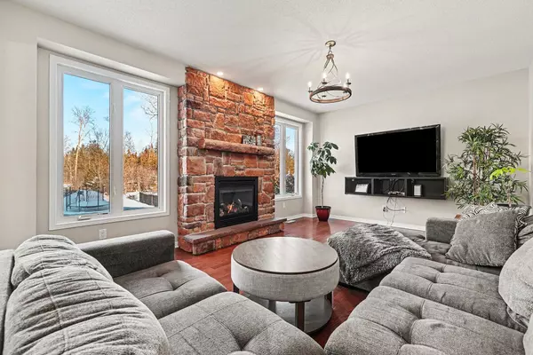 Mississippi Mills, ON K0A 1A0,39 White Tail DR