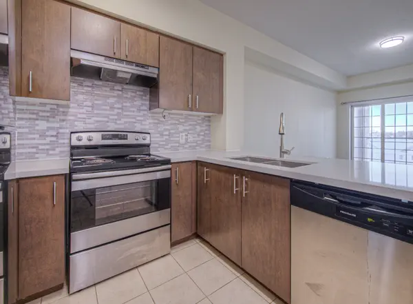 1077 Gordon ST #418, Guelph, ON N1G 0E3