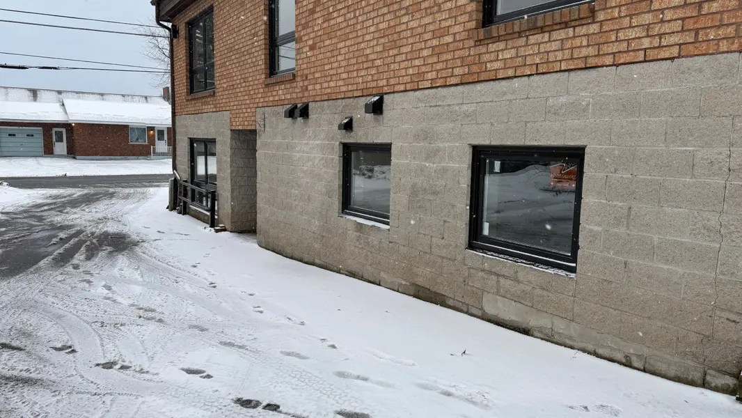 15 Centre ST S #Unit 2, Huntsville, ON P1H 1W4