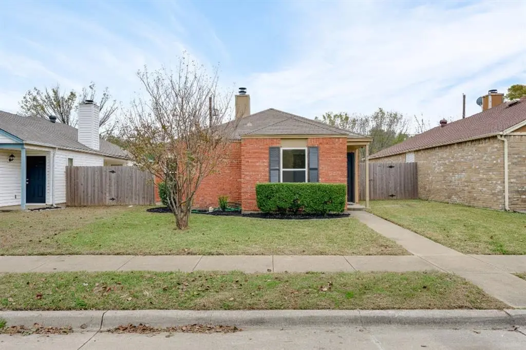 2334 Markland Street, Irving, TX 75060
