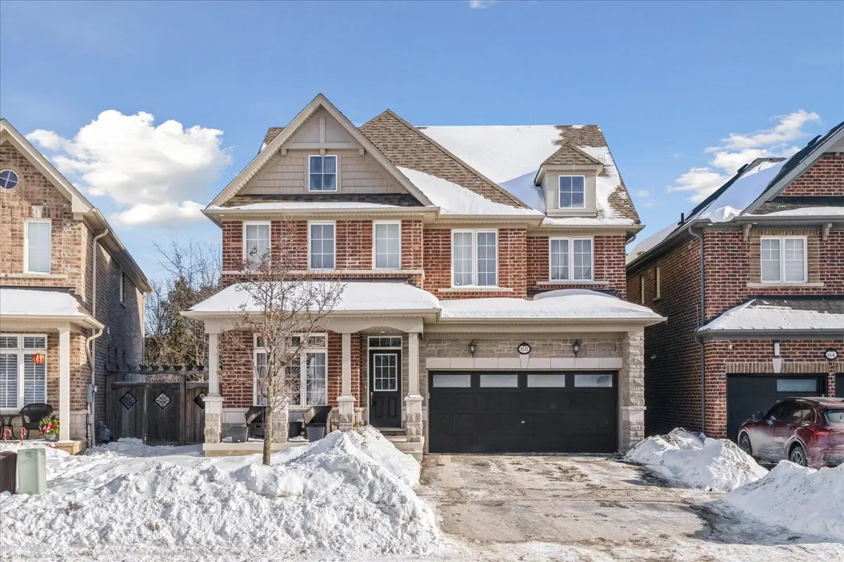 62 Bignell CRES, Ajax, ON L1Z 0P6