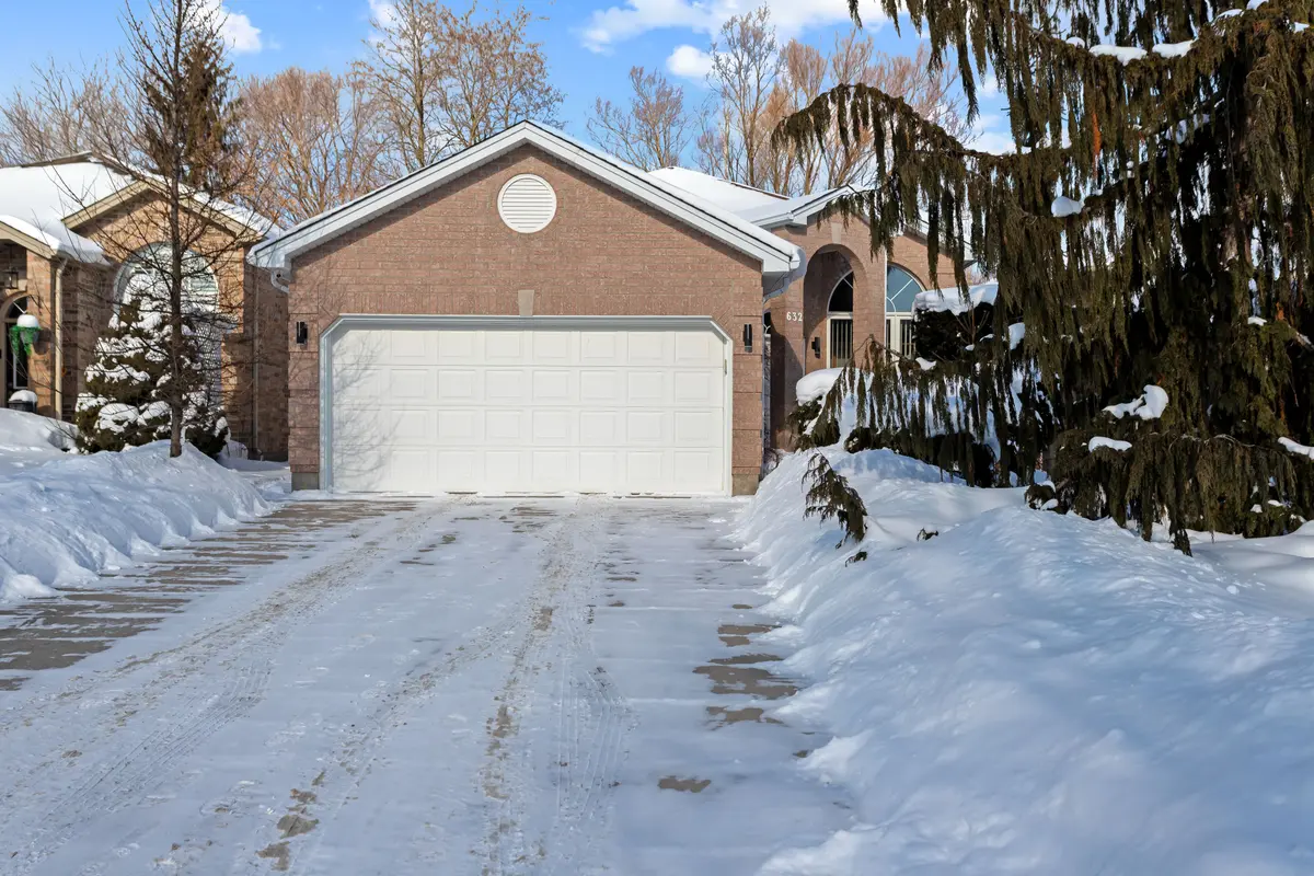 632 Thornwood DR, London North, ON N6H 5J6