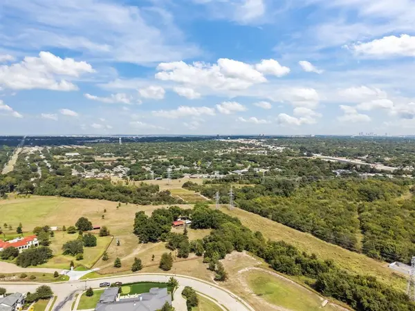 8317 Marys Creek Drive, Benbrook, TX 76116