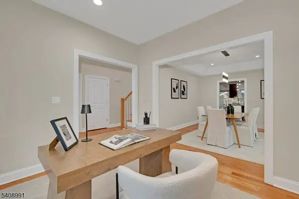 2 Maddie Ct, Woodbridge Twp., NJ 07067