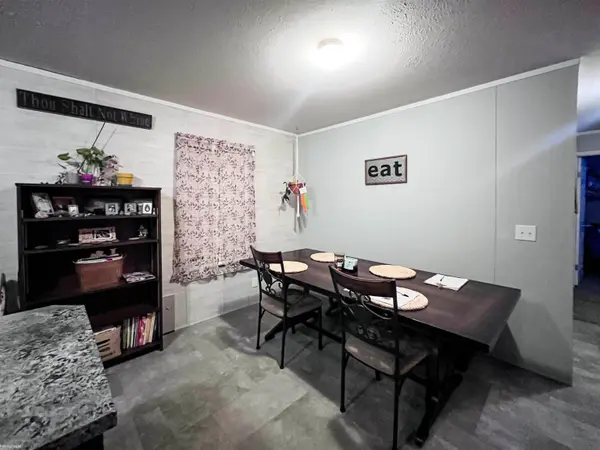 46188 La Crosse DR, Macomb Twp, MI 48044