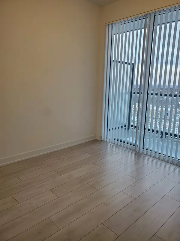 Toronto, ON M2M 0C6,5858 Yonge ST ##1511