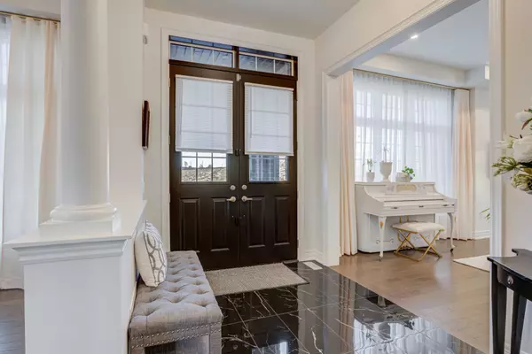 East Gwillimbury, ON L9N 0Y3,136 Carriage Shop BND