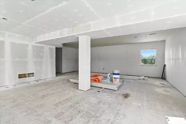 Brock, ON L0C 1H0,31 Centre ST ##2