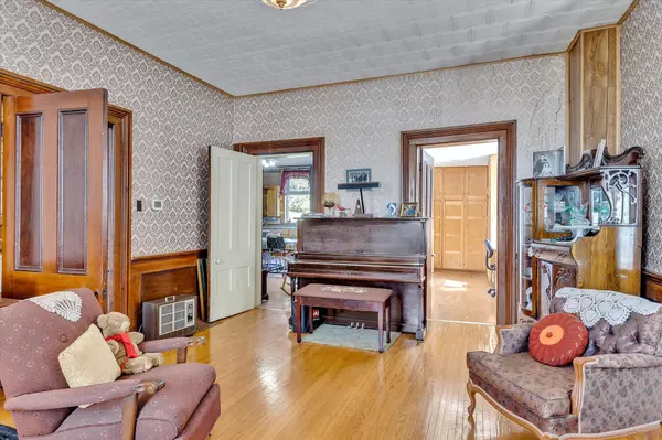 Cavan Monaghan, ON L0A 1C0,404 Morton Line