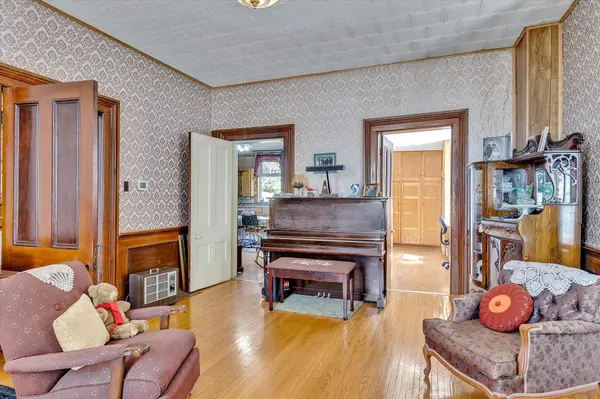 404 Morton Line, Cavan Monaghan, ON L0A 1C0