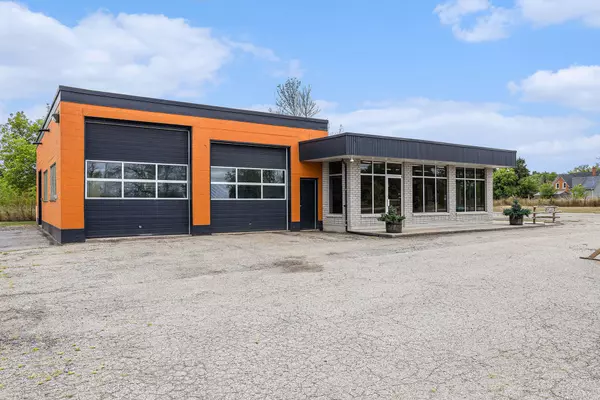 Rideau Lakes, ON K0G 1E0,3719 Highway 15 HWY N