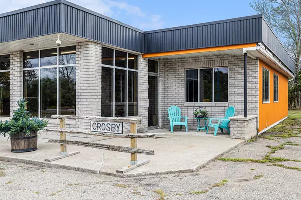 Rideau Lakes, ON K0G 1E0,3719 Highway 15 HWY N