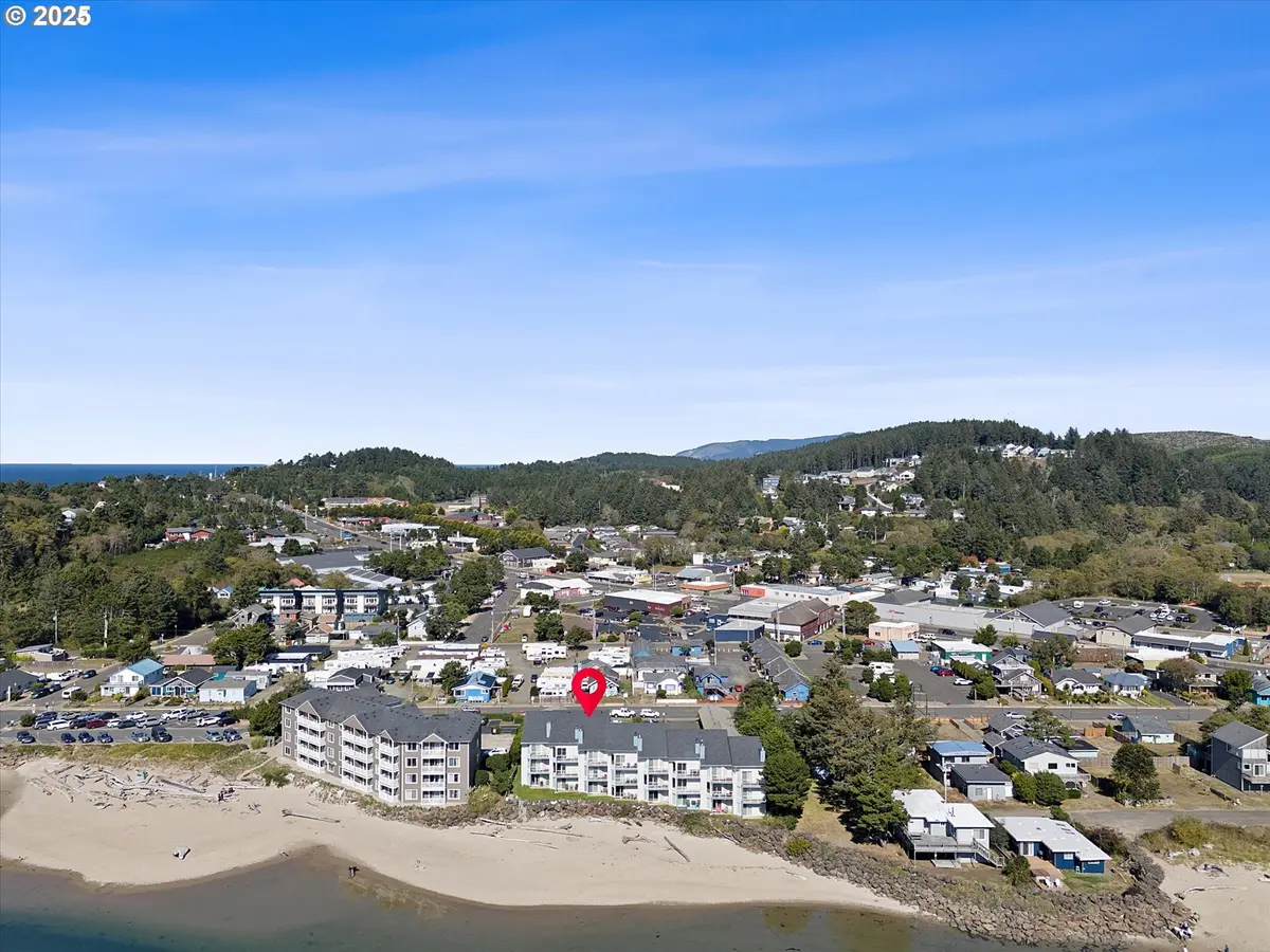 1116 SW 51 ST #206, Lincoln City, OR 97367