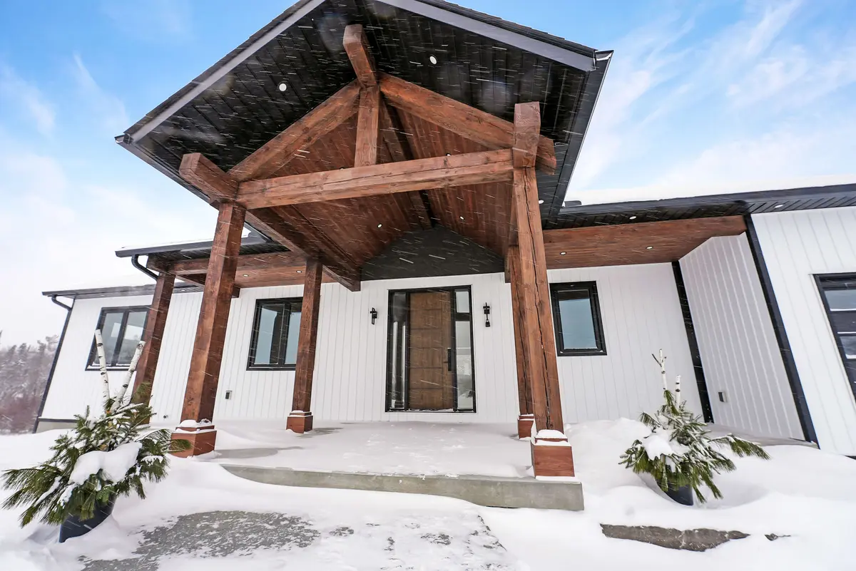 Minden Hills, ON K0M 2K0,1058 Piper Glen RD