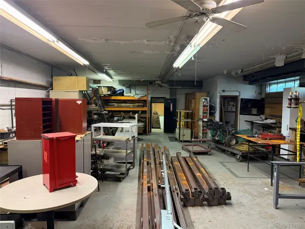 10344 Whittier ST, Detroit, MI 48224