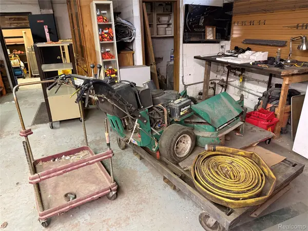 10344 Whittier ST, Detroit, MI 48224