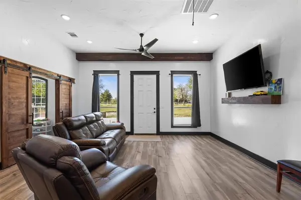 3300 Jordan Valley Road, Dallas, TX 75253