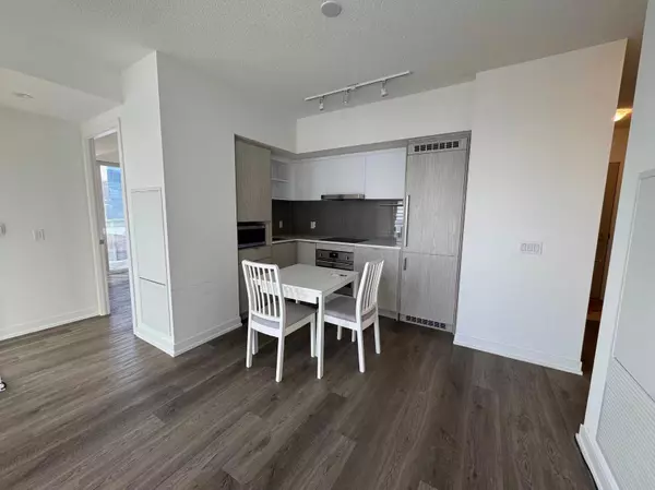 Toronto, ON M5E 0G1,55 Cooper ST #2311