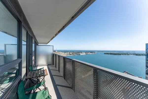 Toronto C08, ON M5E 0E4,138 Downes ST #4108