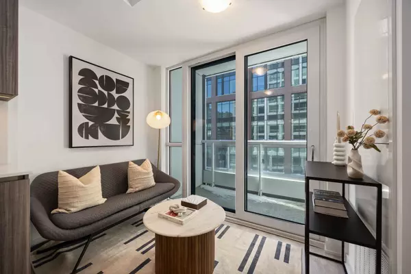 15 Richardson ST #725, Toronto C08, ON M5A 0Y5