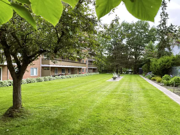 Barrie, ON L4M 5J7,414 Blake ST #702