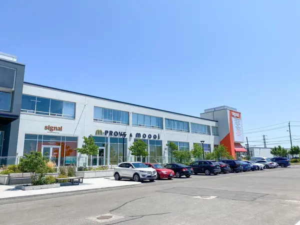 Toronto, ON M6B 4N4,1400 Castlefield AVE #101