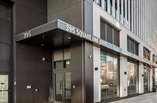 Mississauga, ON L5B 0P6,395 Square One DR #3811