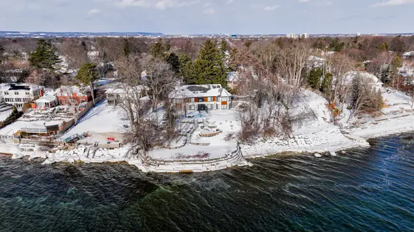 100 Appleby PL, Burlington, ON L7L 2X1