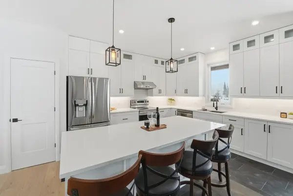 Minden Hills, ON K0M 2K0,1058 Piper Glen RD