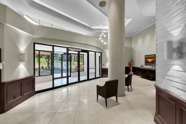 3105 Carling AVE #503, Crystal Bay - Rocky Point - Bayshore, ON K2H 5A6