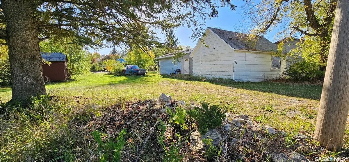 121 4th AVENUE E, Kelvington, SK S0E 1W0