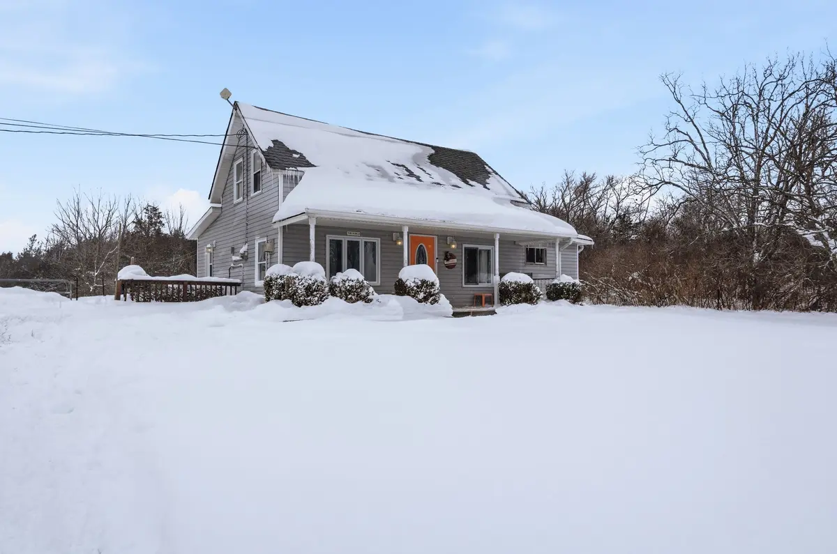 Belleville, ON K8N 4Z4,82 Manley DR