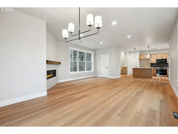 8819 SW 176TH AVE, Beaverton, OR 97007