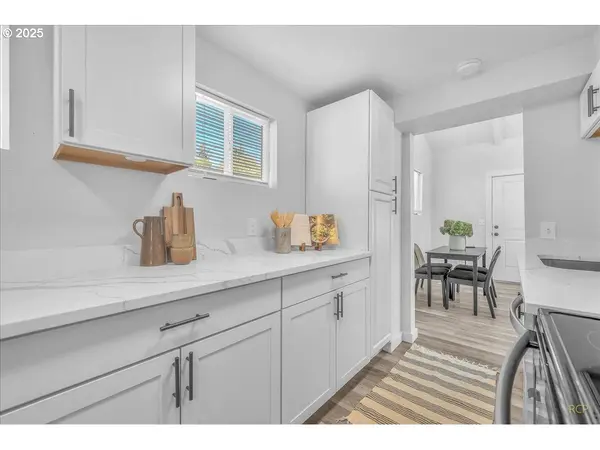 8125 SE 52ND AVE, Portland, OR 97206