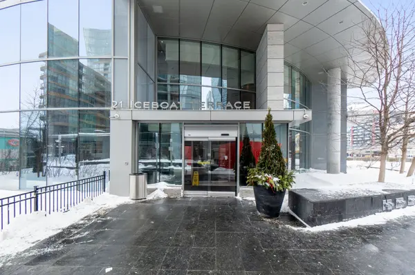 21 Iceboat TER #3010, Toronto C01, ON M5V 4A9